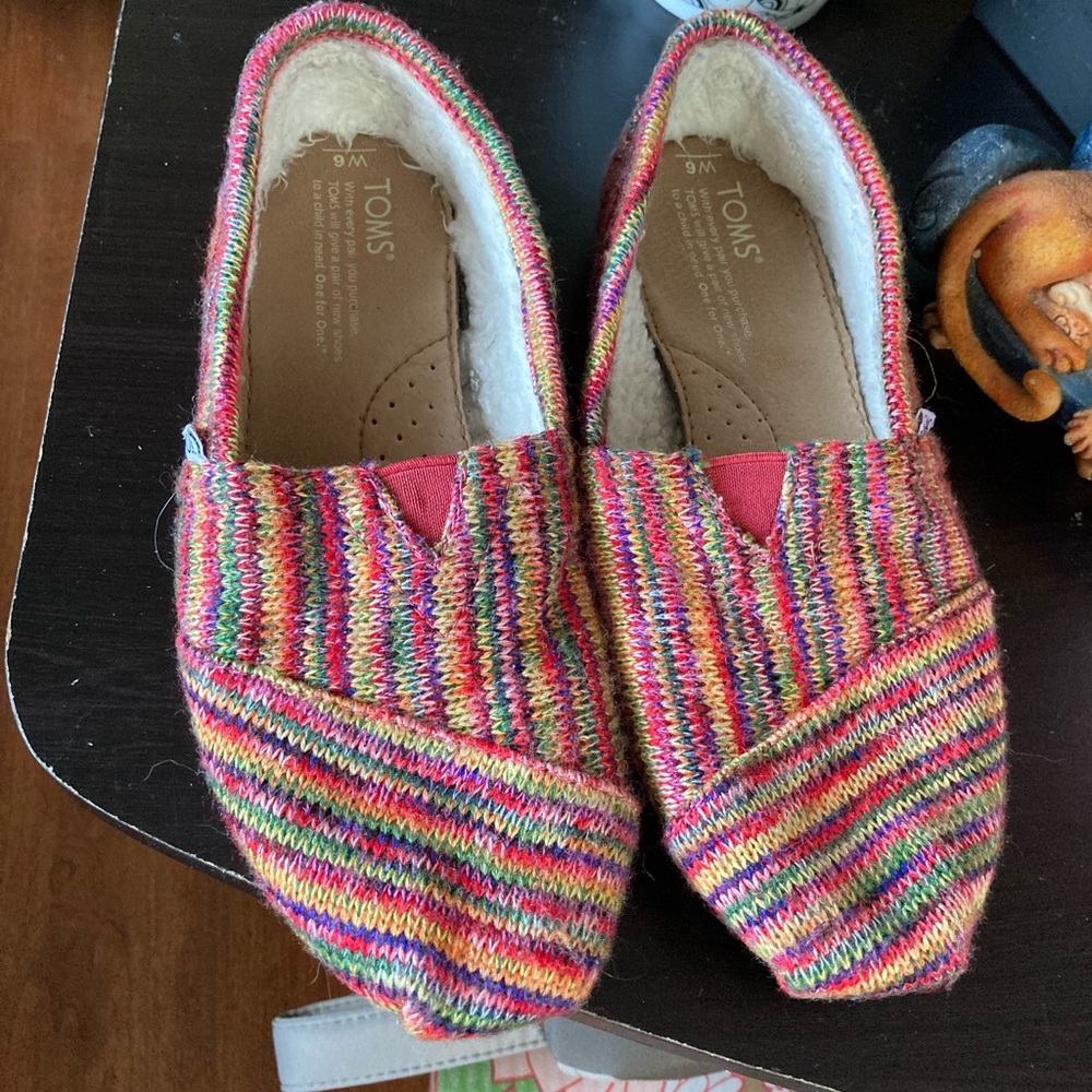 Women’s Toms Multicolor Espadrilles Size 6